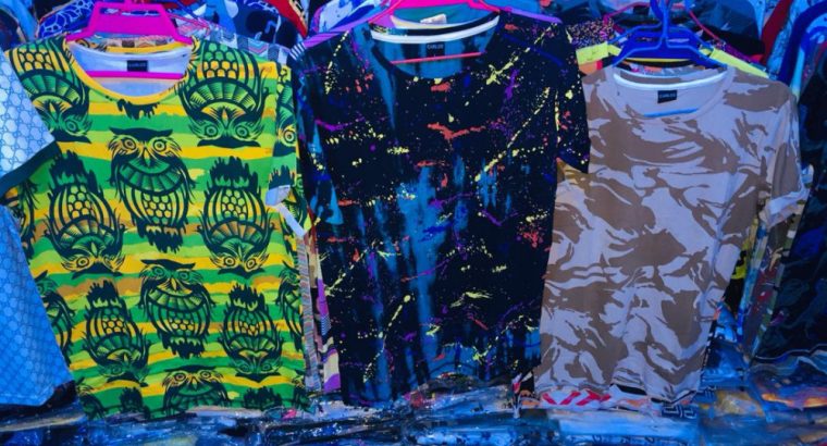 Pantalon, chemises et casquettes a vendre sur Nouakchott