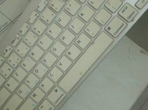 Clavier Bluetooth blanche a vendre