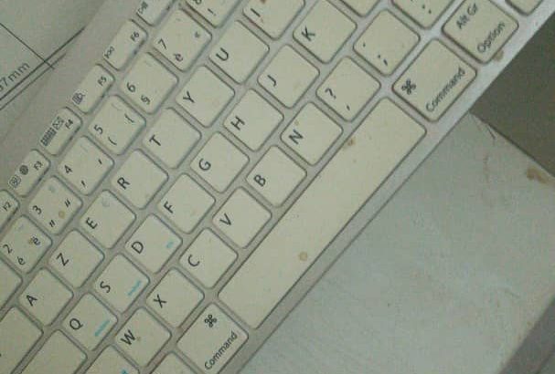 Clavier Bluetooth blanche a vendre