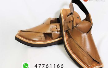 Chaussures en cuir original pointure 44 et 43