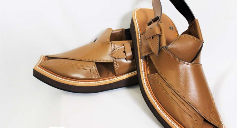 Chaussures en cuir original pointure 44 et 43
