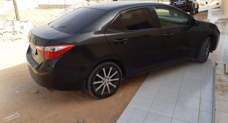 Toyota corolla essence le modèle 2016