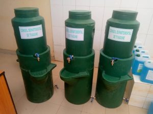Vend dispositifs de lave mains plastiques
