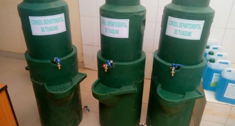 Vend dispositifs de lave mains plastiques