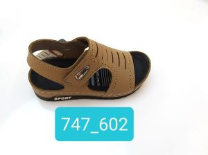 des chaussures pour enfants et et adultes de qualité