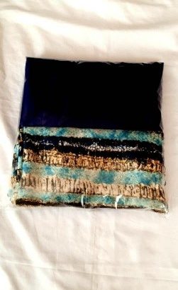 des tenues sacs et tissus de qualités pour la fête
