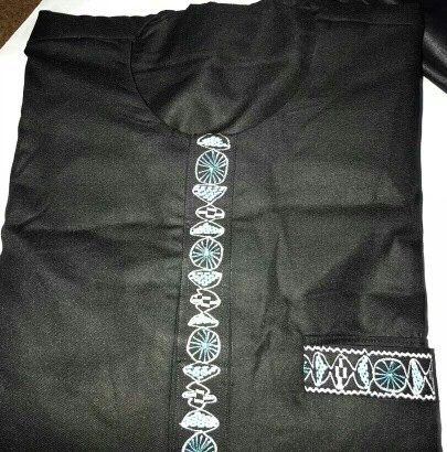 tenu pour la fête tres chic disponible