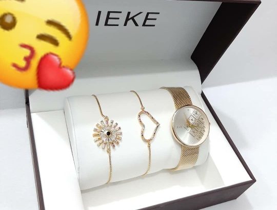 montre de marque IEKE disponible