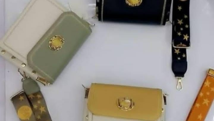 Belle chaussures pour femmes de différentes tailles disponible