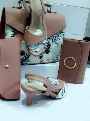 Nouveauté des sacs et chassures très chic pour femmes