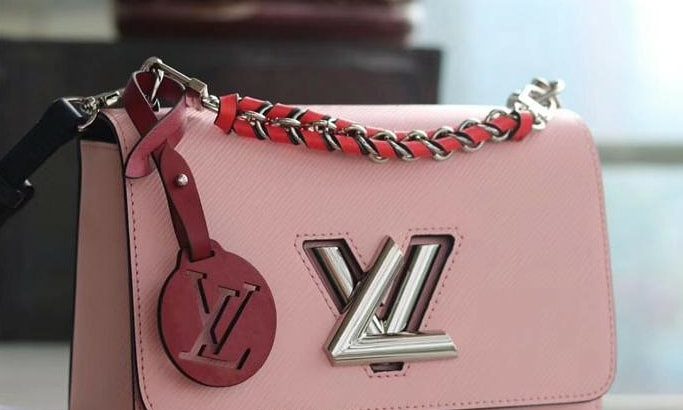 sac a main tres chic pour femmes disponible