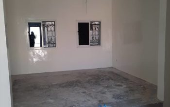 Vente de 3 appartements collés (Moins 100m du goudron)
