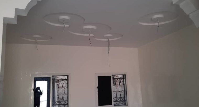 Vente de 3 appartements collés (Moins 100m du goudron)