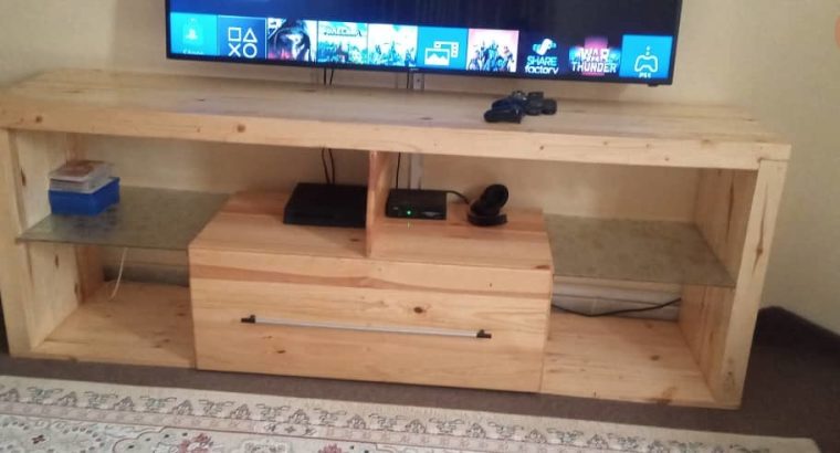 Meuble tele tres lourd 2m