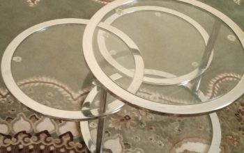 Table gigogne en verre importee