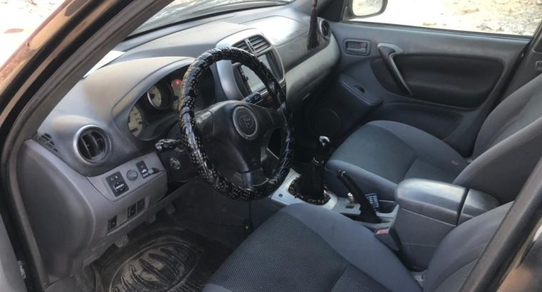 RAV 4 2003 papier complet