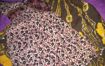 Vêtements habits de femme d’Inde. Robes. Pantalon. Chemise. Chaussures.