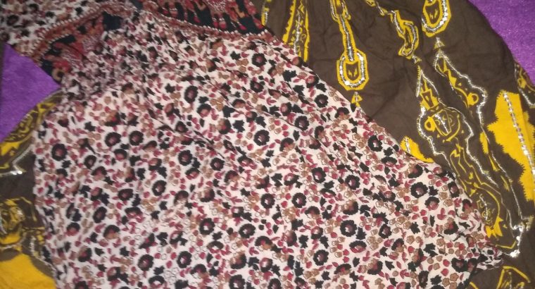 Vêtements habits de femme d’Inde. Robes. Pantalon. Chemise. Chaussures.