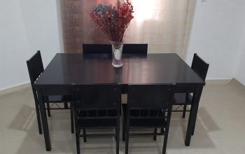 Table à manger à vendre