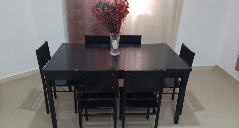 Table à manger à vendre