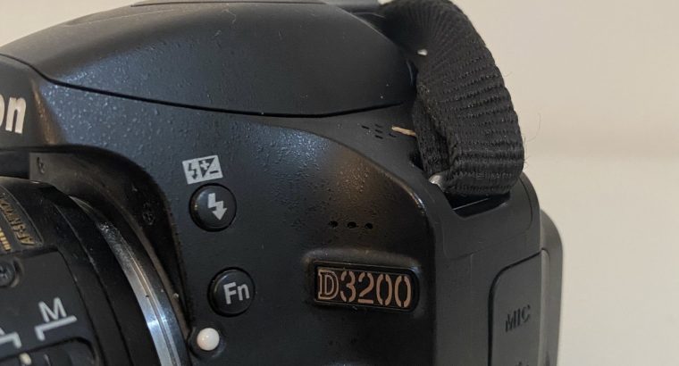 Nikon D3200 + objectif 18-55