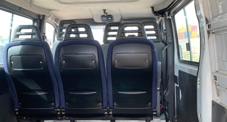 A VENDRE Fourgon: Iveco Daily 2.3 HPT 6 Places 71KW