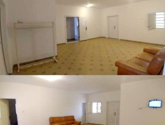 MAISON 4 CHAMBRE À LOUER À ILOT K A COTE DE L’AMBASSADE DE FRANCE 10 MINUTES À PIED CONTACT LE 0033652583083