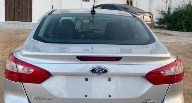 Ford focus 2012 149000km dédouané non immatriculé