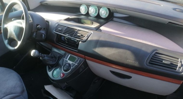 Citroen C8