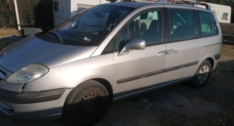 Citroen C8