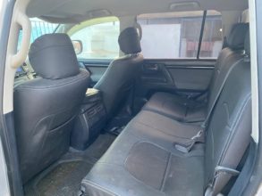 toyota land cruiser v8