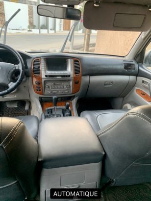 TOYOTA VX LAND CRUISER 6cyl