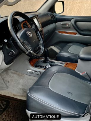 TOYOTA VX LAND CRUISER 6cyl