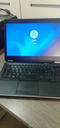 HP LATITUDE E7440 Core i5