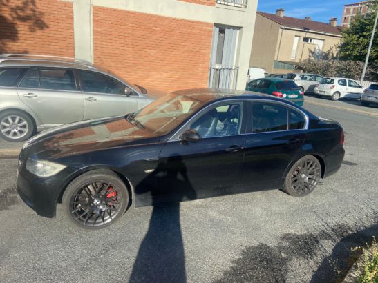 Voiture BMW 325d LCI