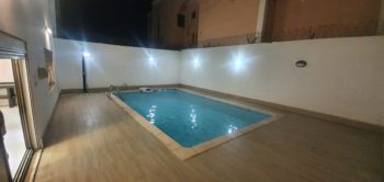 Jolie villa neuve avec piscine à louer (bonne finition)